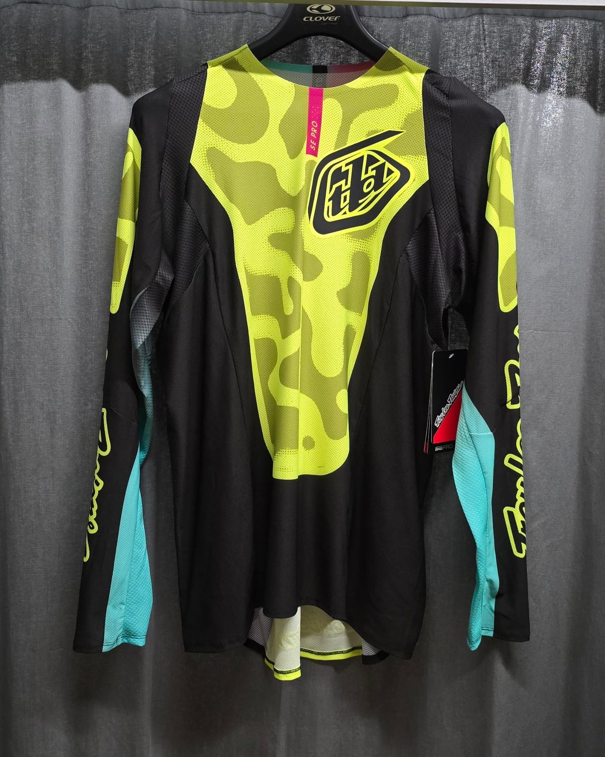 COMPLETO TROY LEE DESIGNS Maglia SE PRO MYTH BLACH / FLUO YELLOW + Pantalone SE PRO MYTH BLACK / FLUO YELLOW