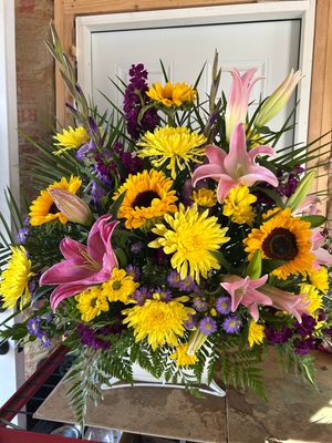 Bold Beauty Basket