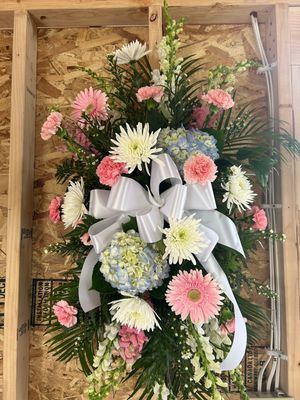 Tribute Standing Sprays