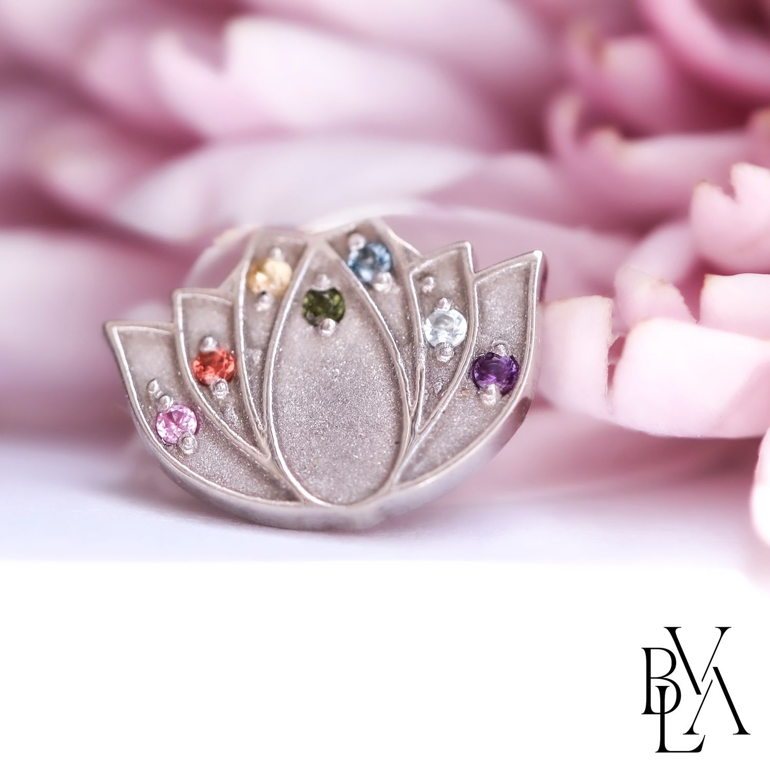 Chakra Rainbow 14g Threaded End 14k White Gold