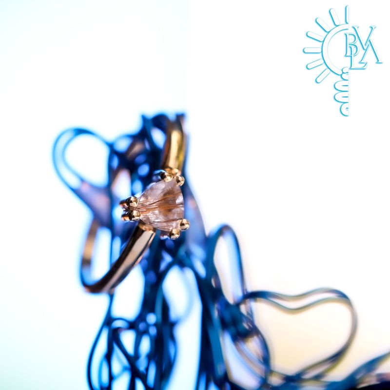 Tanti Copper Rutilated Quartz Outward Facing Seam Ring 16g 3/8" 14k Yellow Gold