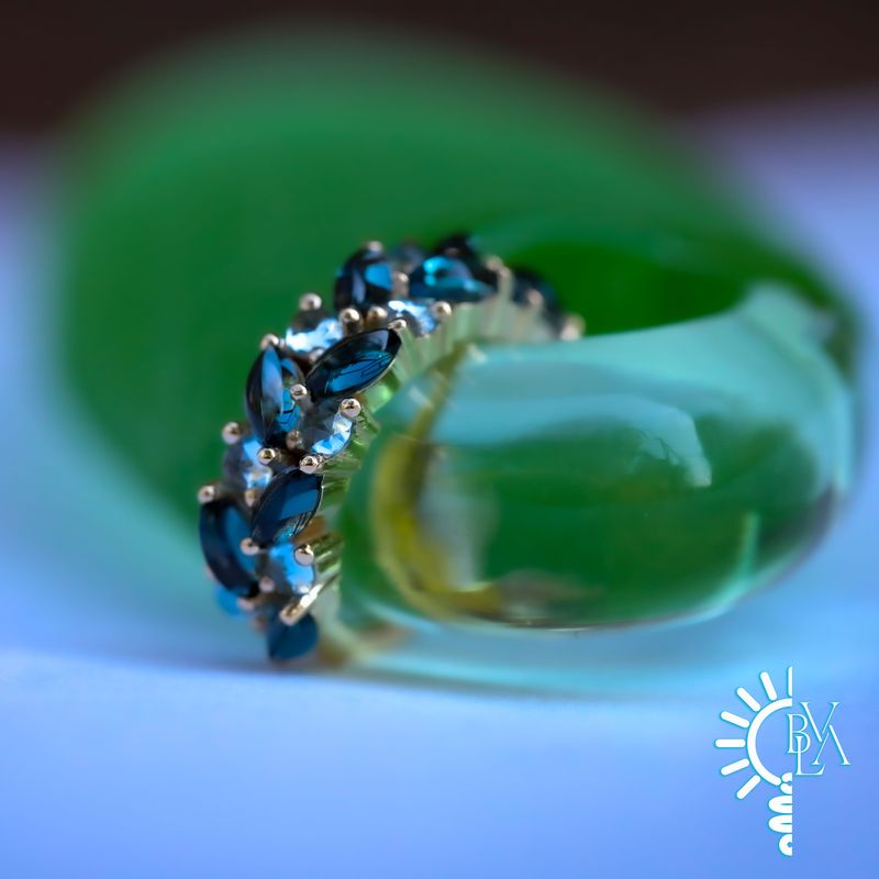 Isabella London Blue Topaz Cabochon, Rose Cut Swiss Blue Topaz Outward Facing Hinge Ring 16GA 7/16" 14k Yellow Gold