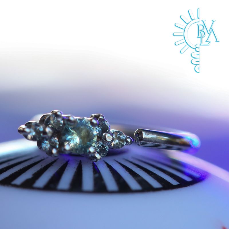 Embrace Mint Beryl, Grey Sapphire Snail 18g 9/32" 14k White Gold