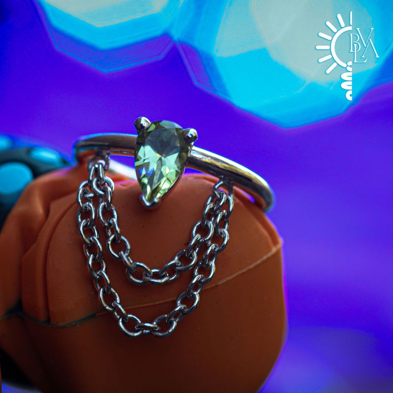 Call Me! Peridot Outward Facing Seam Ring 18g 5/16" 14k White Gold