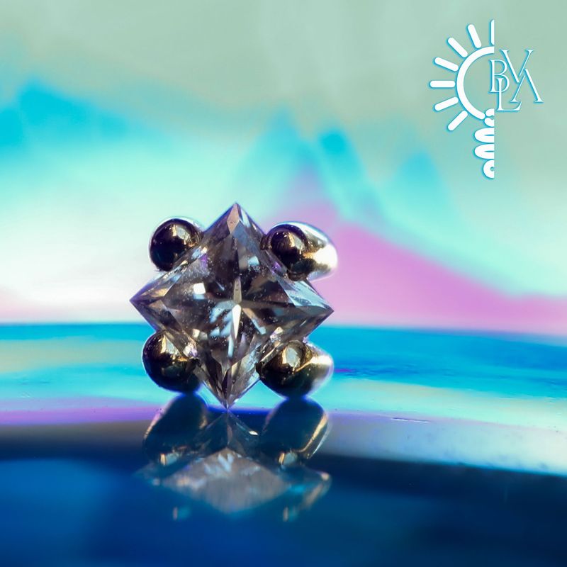 Princess Prong VS1 Diamond 2.5mm Threadless End 14k Yellow Gold