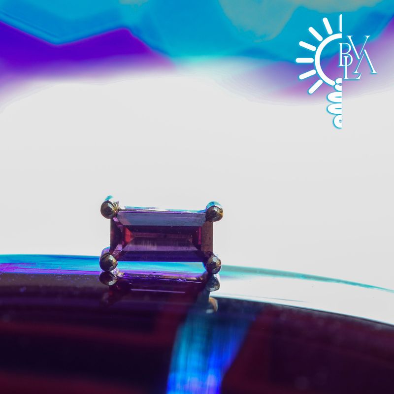 Baguette Prong Rhodolite 16g Threaded End 14k Yellow Gold