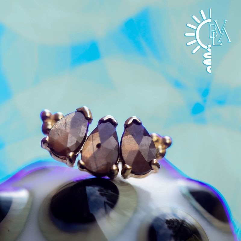 Pear Panaraya 3 Zawadi Sapphire 14g Threaded End 14k Yellow Gold