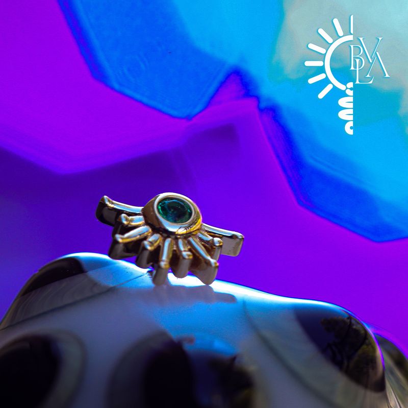 Live To Tell Emerald 16g Threaded End 14k Yellow Gold