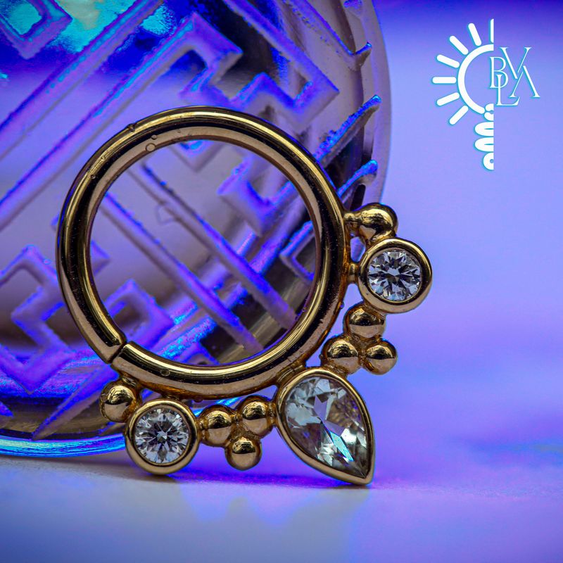 Eden Pear Green Quartz, Diamond Forward Facing Seam Ring 16g 5/16" 14k Yellow Gold