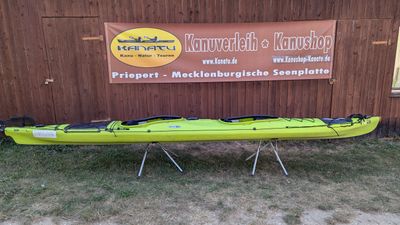 Prijon Poseidon grün gebraucht Kajak mit Steueranlage Set 2025