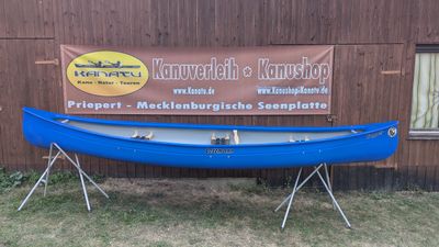 Lettmann Trapper 450 3er Kanadier blau weißer Innenraum seitlich