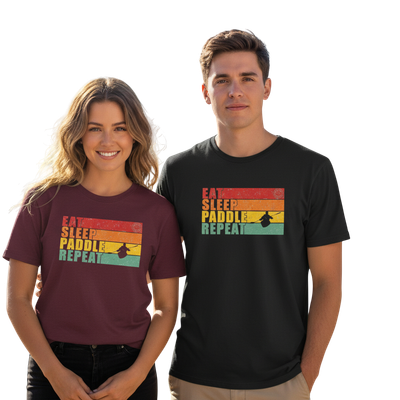 T-Shirt Eat Sleep Paddle Repeat“ t shirt eat sleep paddle repeat von vorne links burgundi rechts schwarz