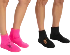 Neopren Socken links pink rechts schwarz