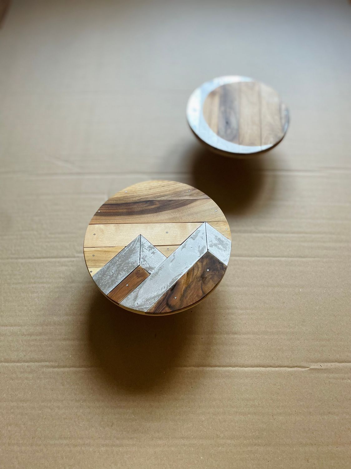 Góry i Księżyc / orzech włoski