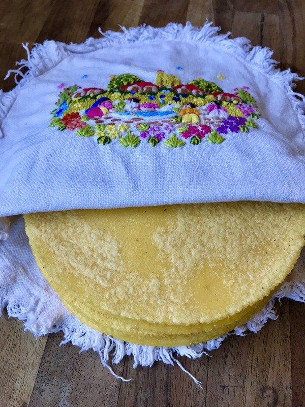 25 x Gluten free individually made home made yellow sweetcorn OR White maize Tortillas