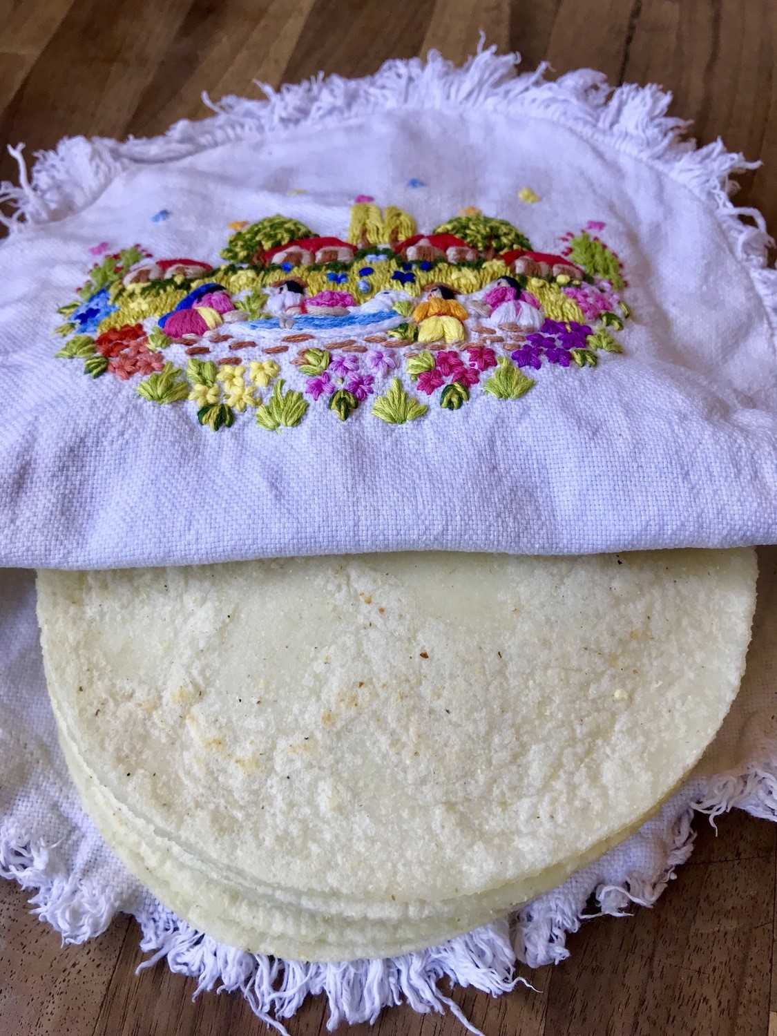 10 vegan and Gluten free white maize OR yellow sweetcorn tortillas taco size