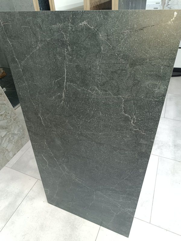 CORIA PRETO BLACK 60X120 GAT I - Nowoczesna elegancja w czerni