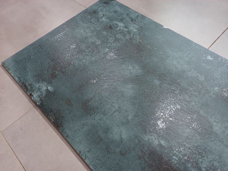 GRES METALIC LOFT BLUE 60x120 GAT I – industrialny design w nowoczesnym odcieniu niebieskiego