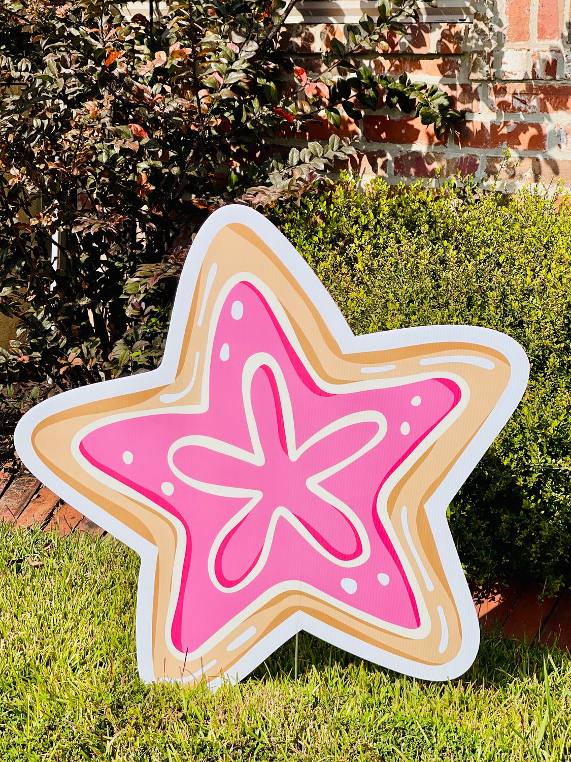 Christmas: Sugar Cookie Pink Star Yard Sign
