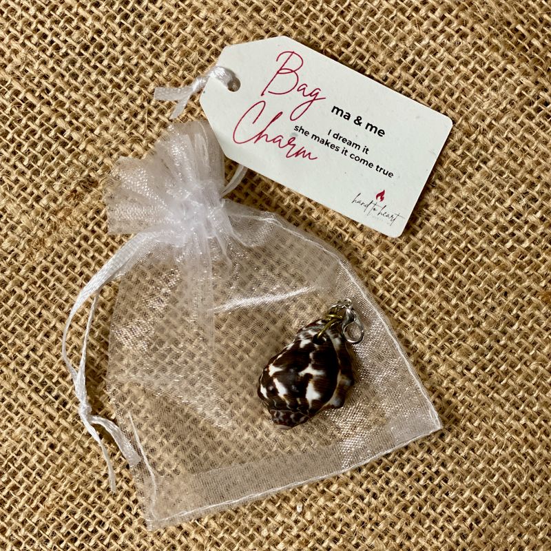Shell Bag Charm/Keychain (8)