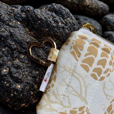 Keychain Wristlet Wallet - Beige Hebrew