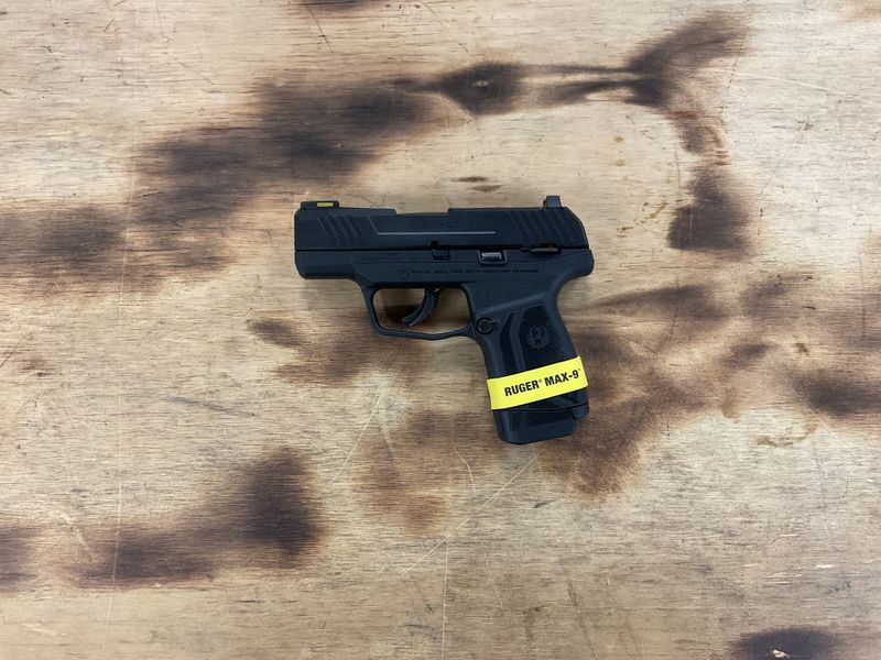 Ruger Max-9 9mm with Safety NEW