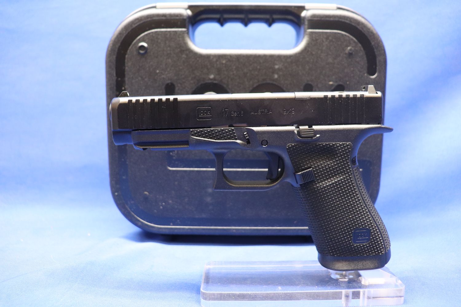 GLock 17 Gen 6 9x19 Optics Ready New