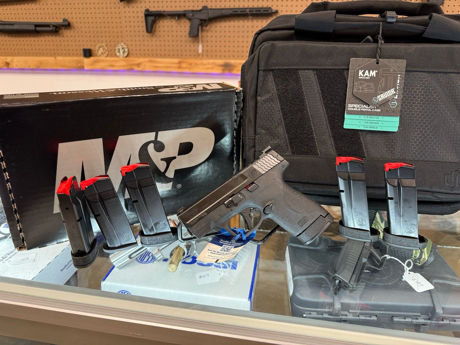 Smith And Wesson Shield Plus Optics Ready no Manual Safety Gear Up. New! 6 Mags carrying Case