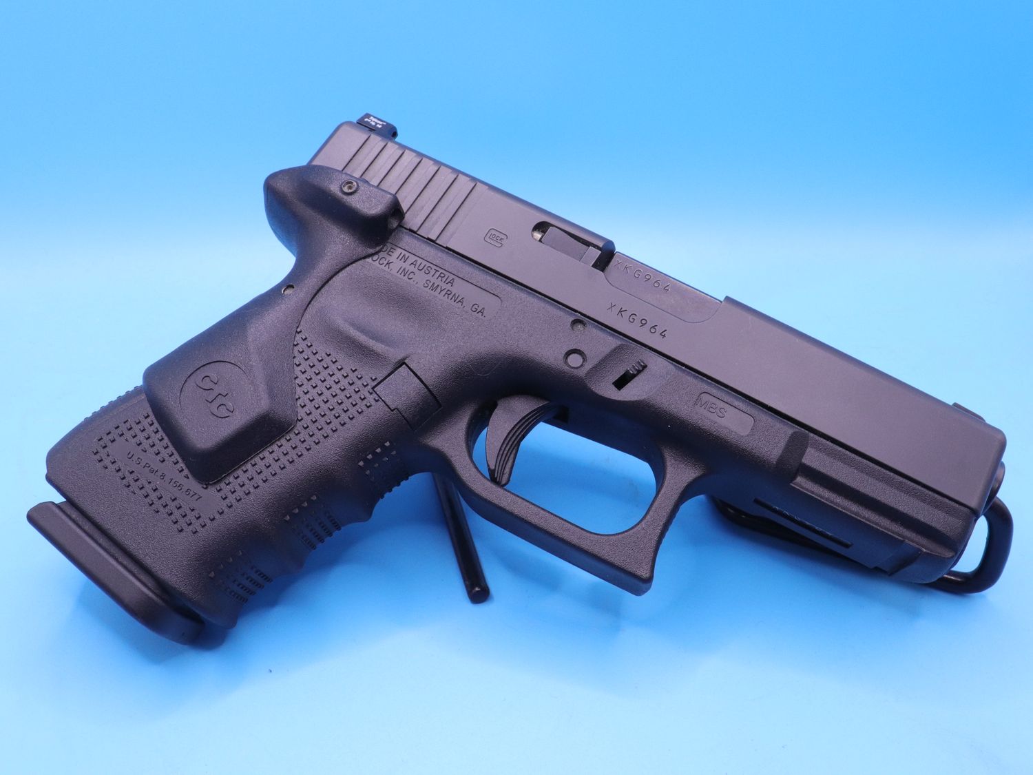 Glock 23 Gen 4 w/ Crimson Trace laser .40 S&amp;W Used