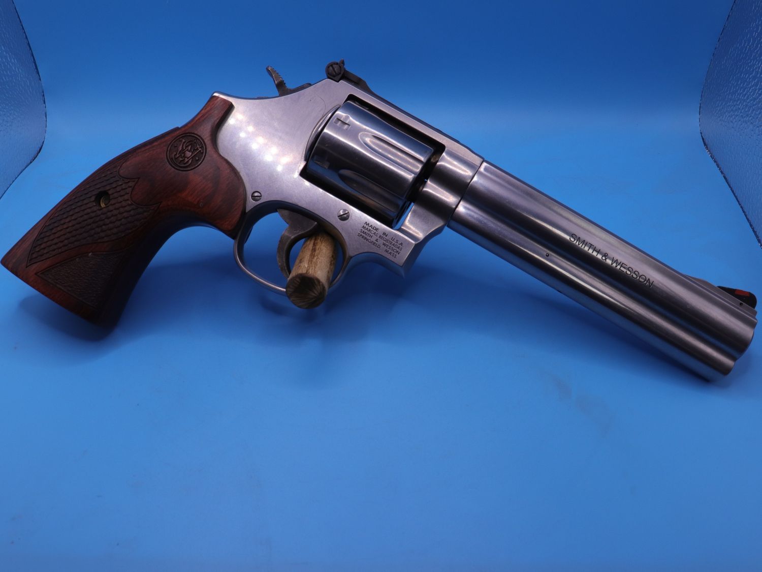 S&amp;W 686g EEM2413 Revolver .357 523-523