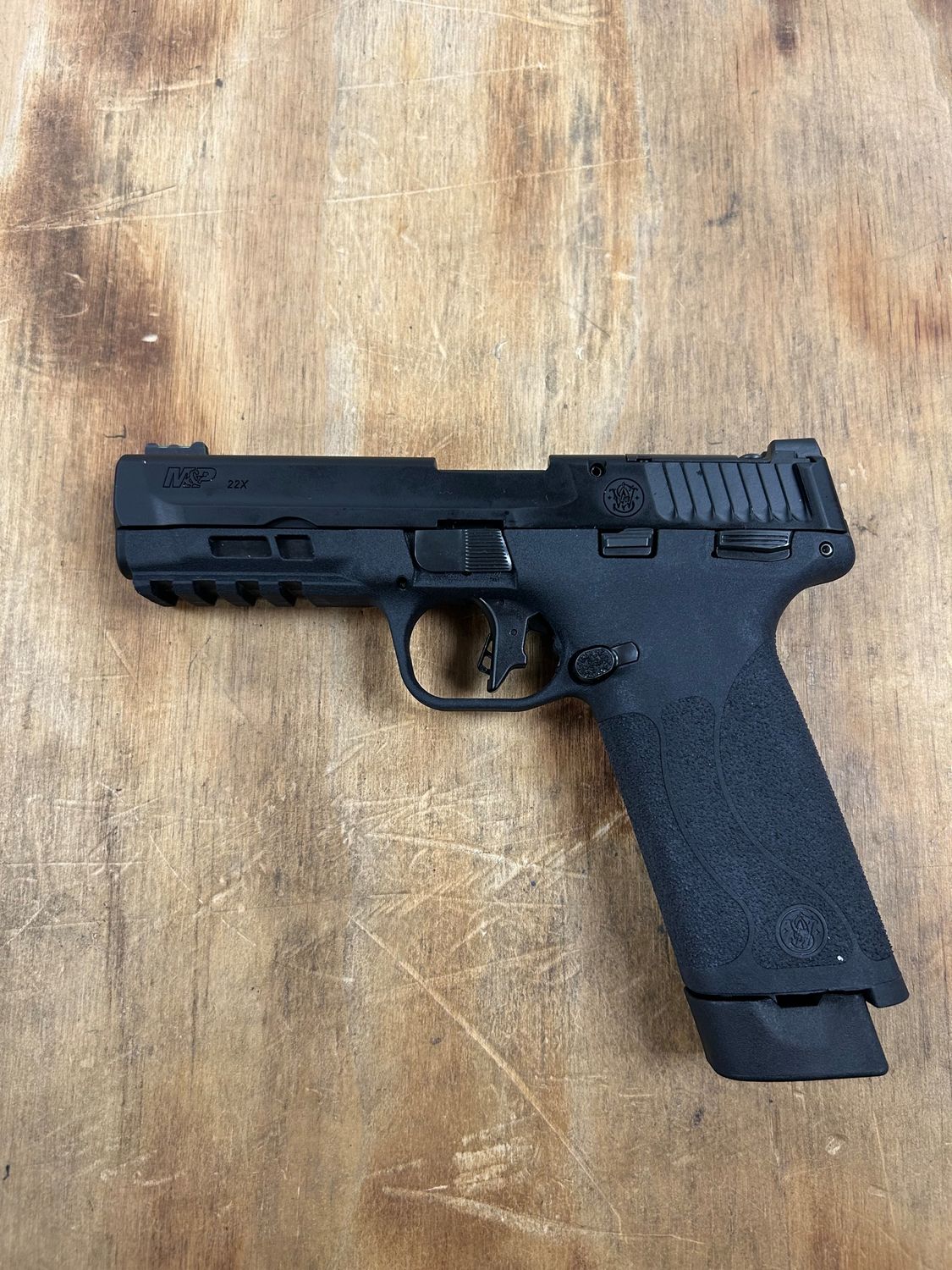 Smith &amp; Wesson M&amp;P 22x EHE0181 Pistol 22LR 05-05