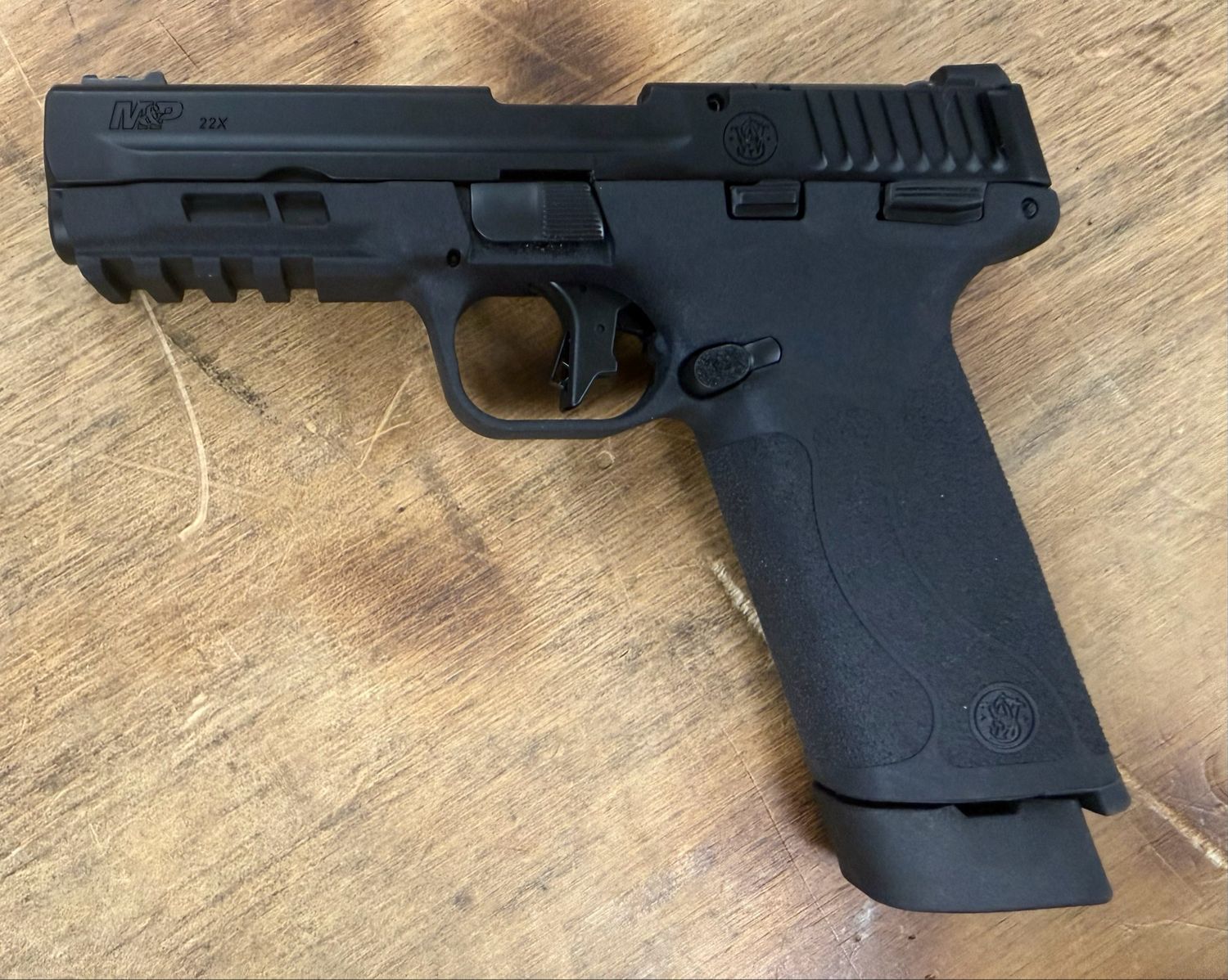 Smith &amp; Wesson 22x 22LR New