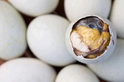 Fresh Balut (per pcs)