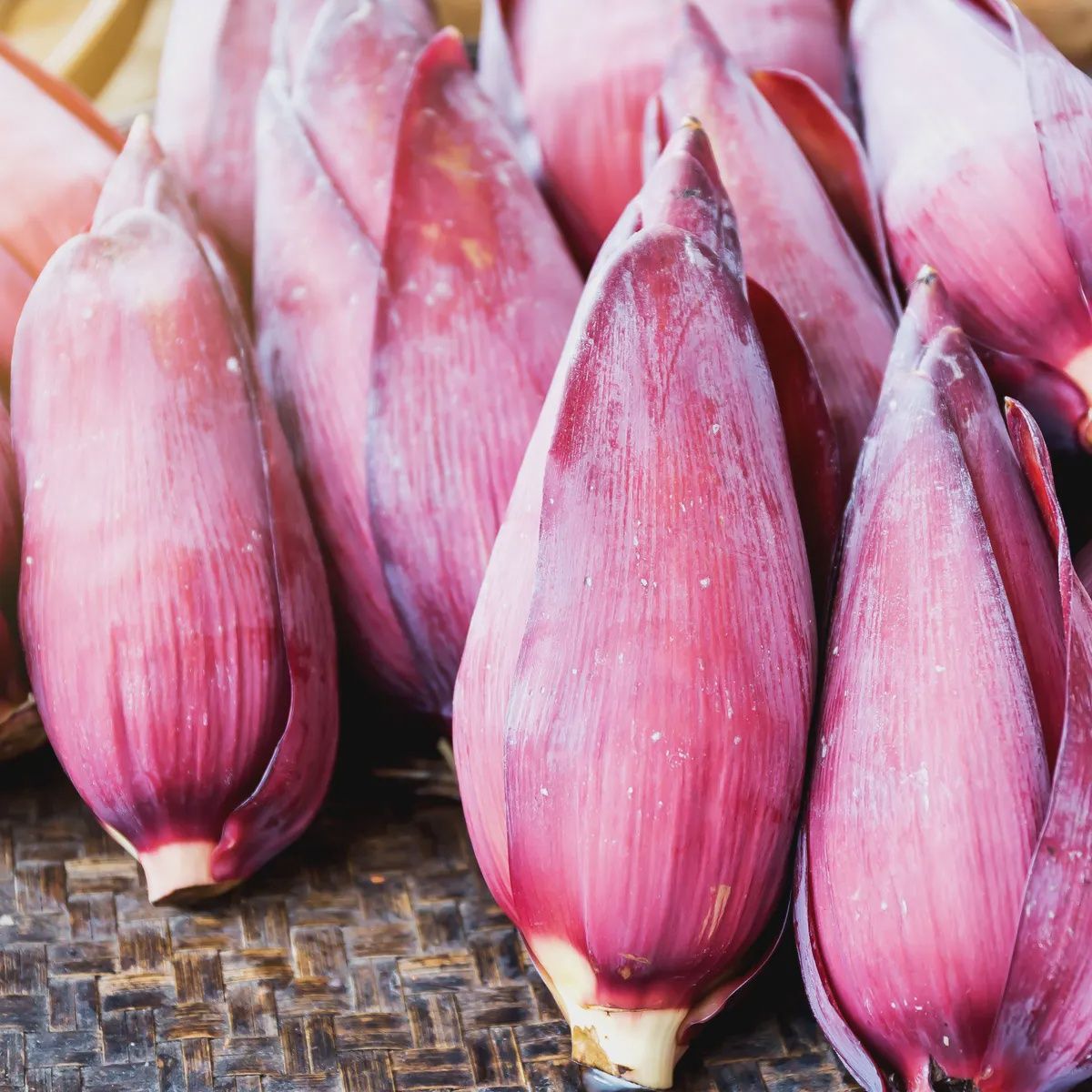Whole Banana Blossom (per Pcs)