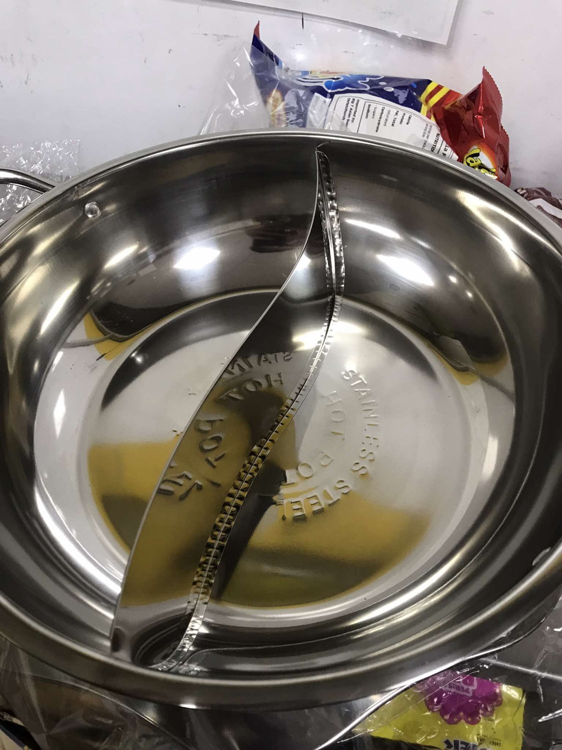 Stainless Hot Pot 32cm No Lid( Round Middle Divided)