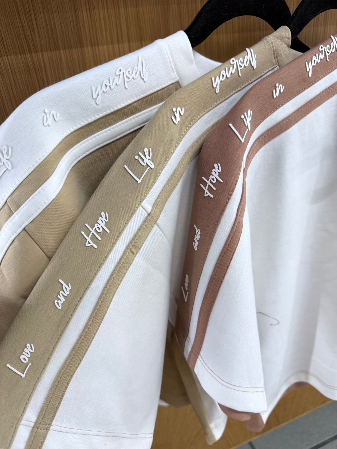 Love and hope tee , Color: Taupe/qhite