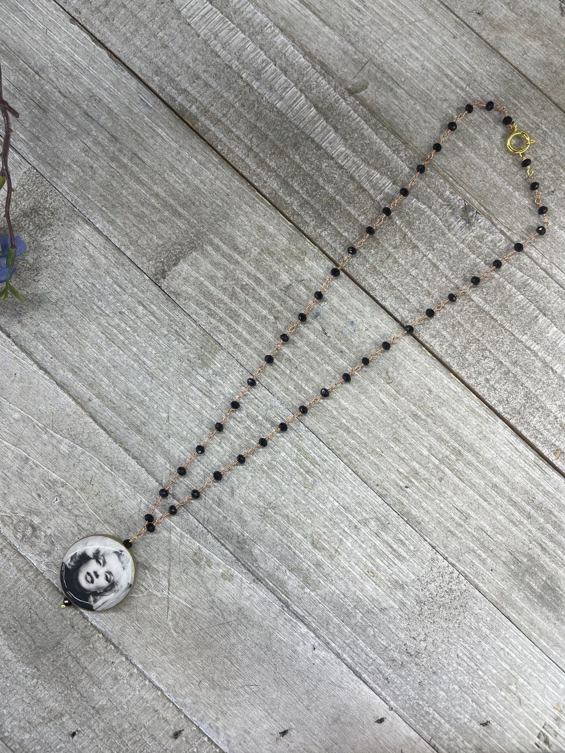 16&quot; Classic Movie Artists Necklace, Color: Marilyn Monroe