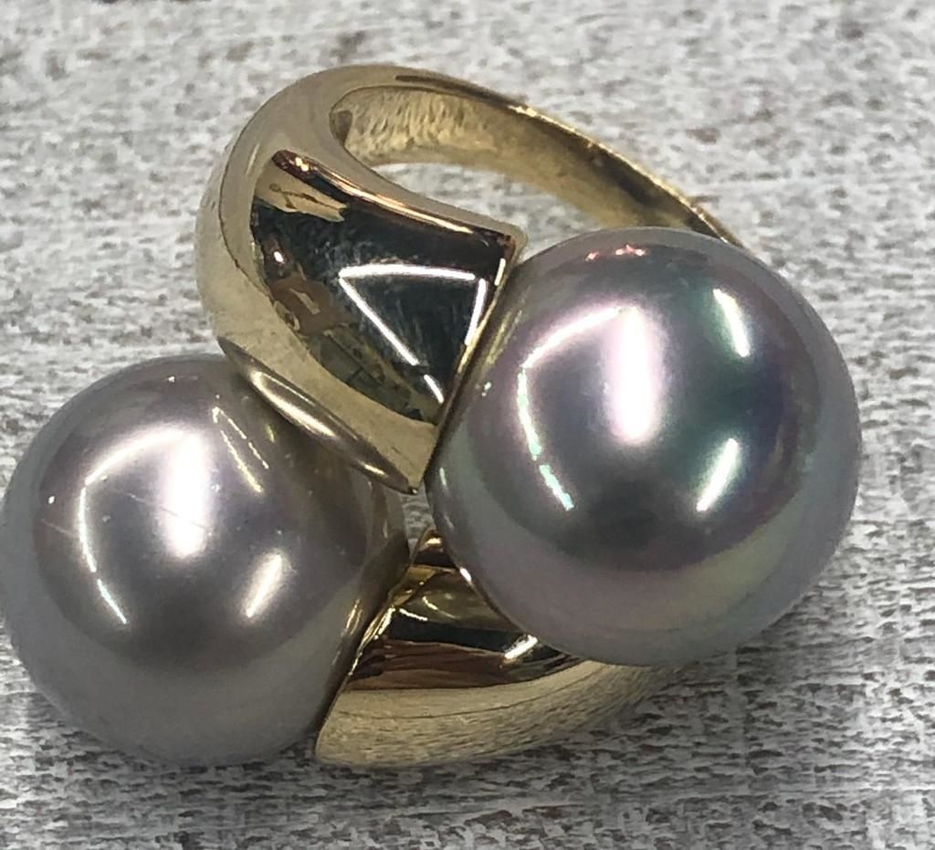 Grey Pearl Ring