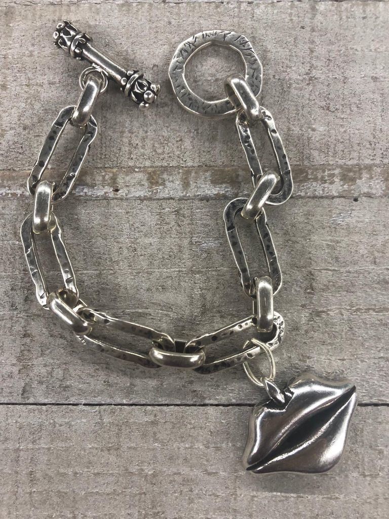 4 Soles brazalete beso