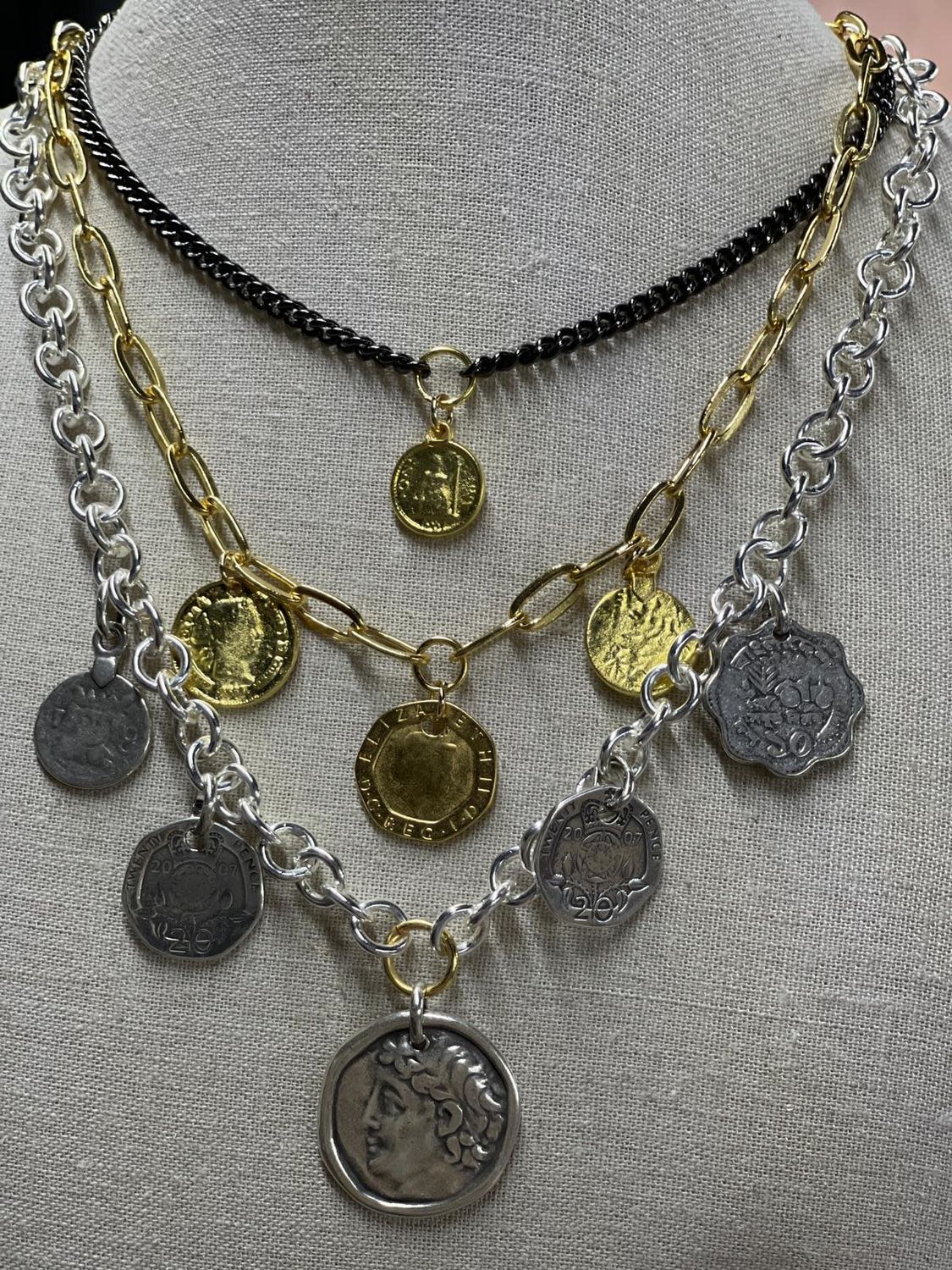coins necklace by 4 soles