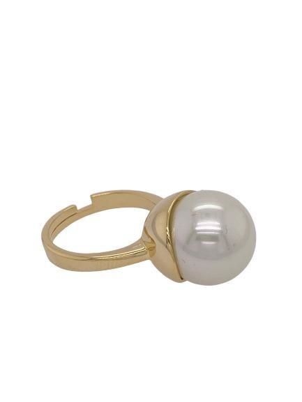 White Pearl Ring