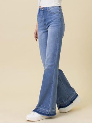 Fantasy High Rise wide fit Jean