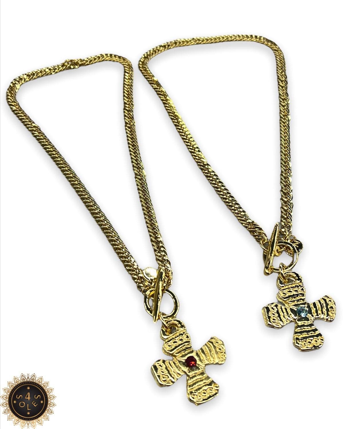 Cross Crystal details