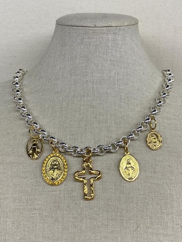 Virgins necklace by 4 soles