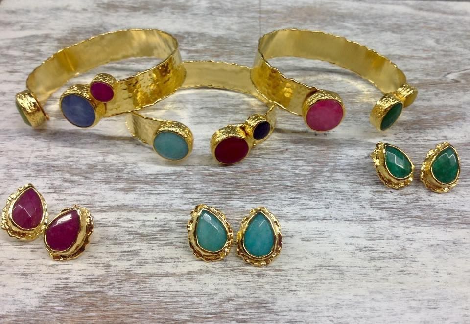 Multiple semi Precious Stone C U