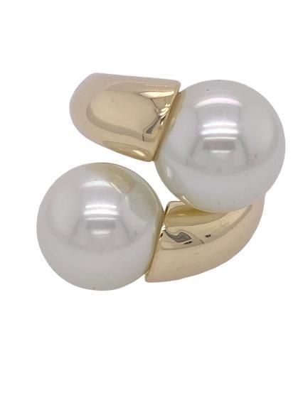 White Pearl Gold Ring