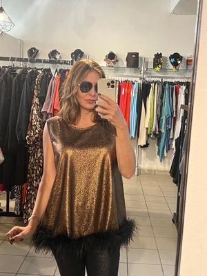 Plus/reg Foil Sleeveless Feather Tirim Top Plus/reg Foil Sleeveless Feather Tirim Top