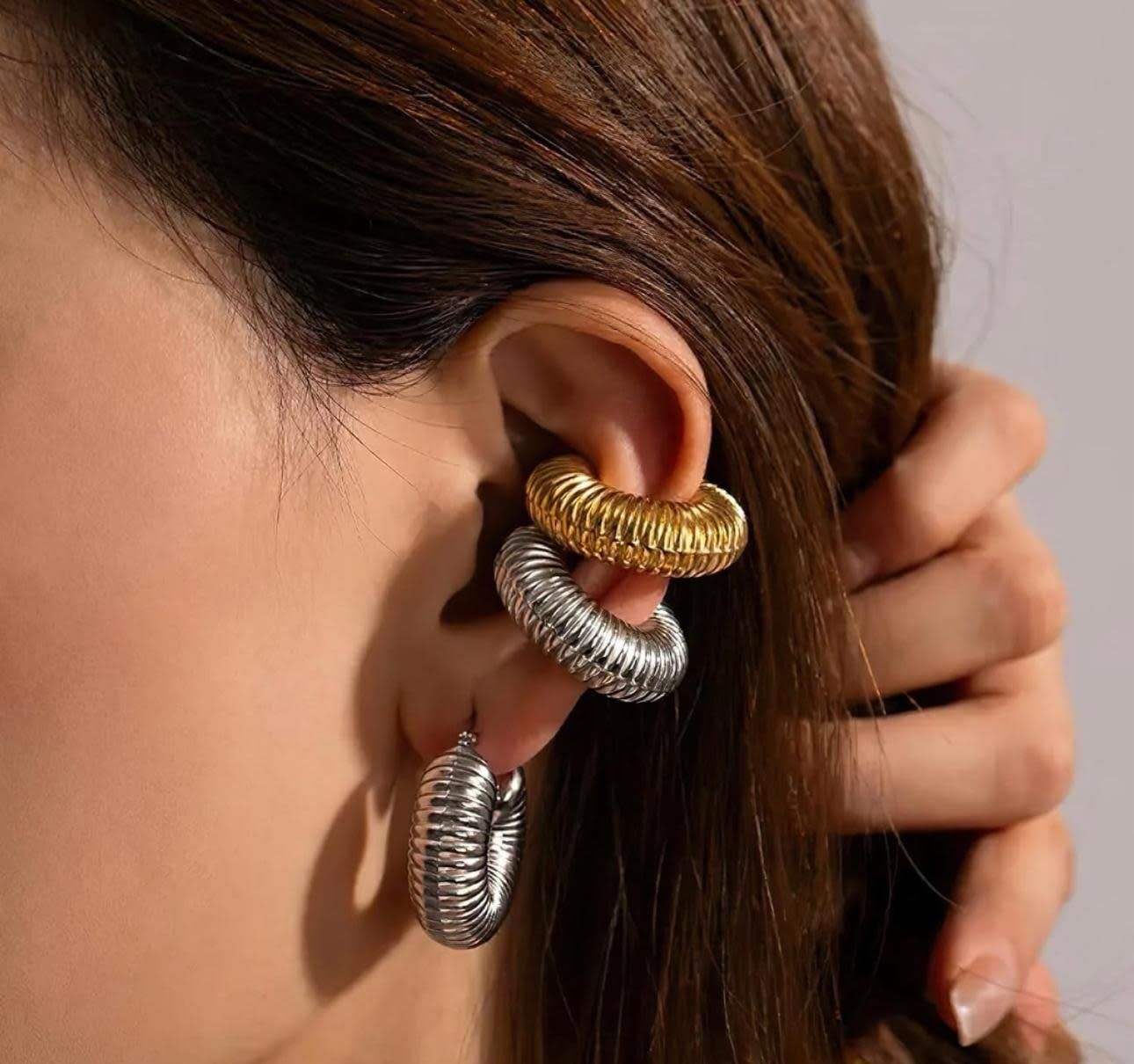 GOLD PLEATED ARGOLLA EARRINGS