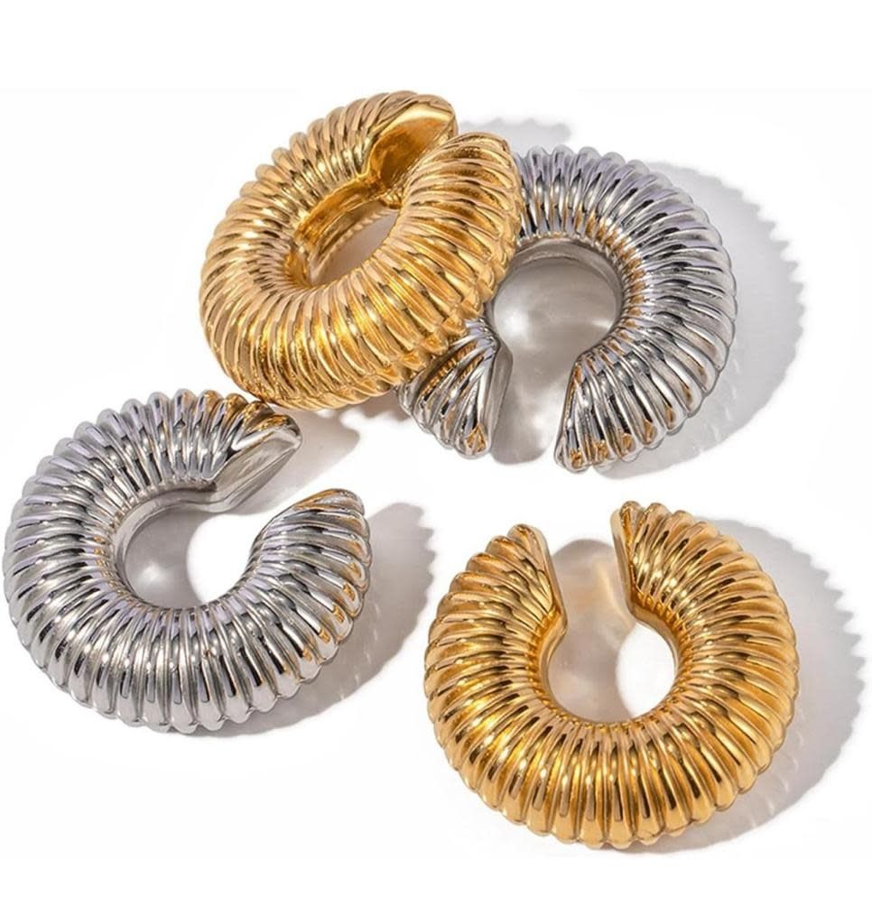 GOLD PLEATED ARGOLLA EAR CUFF