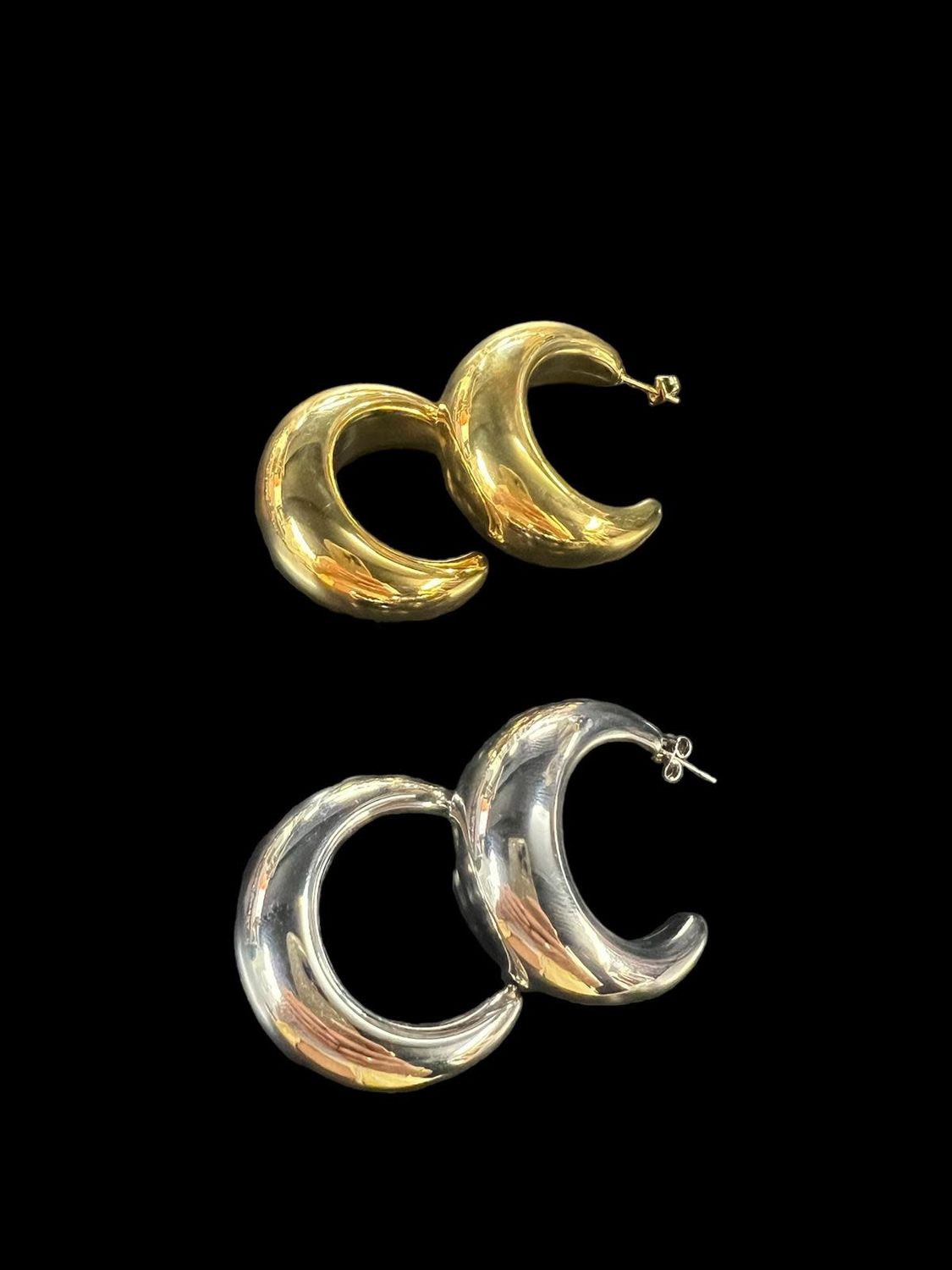 GOLD PLEATED EARRINGS